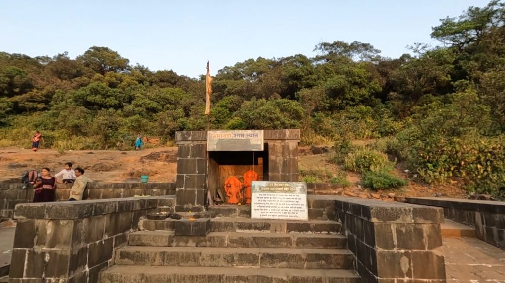 bhima nadi udgam sathal