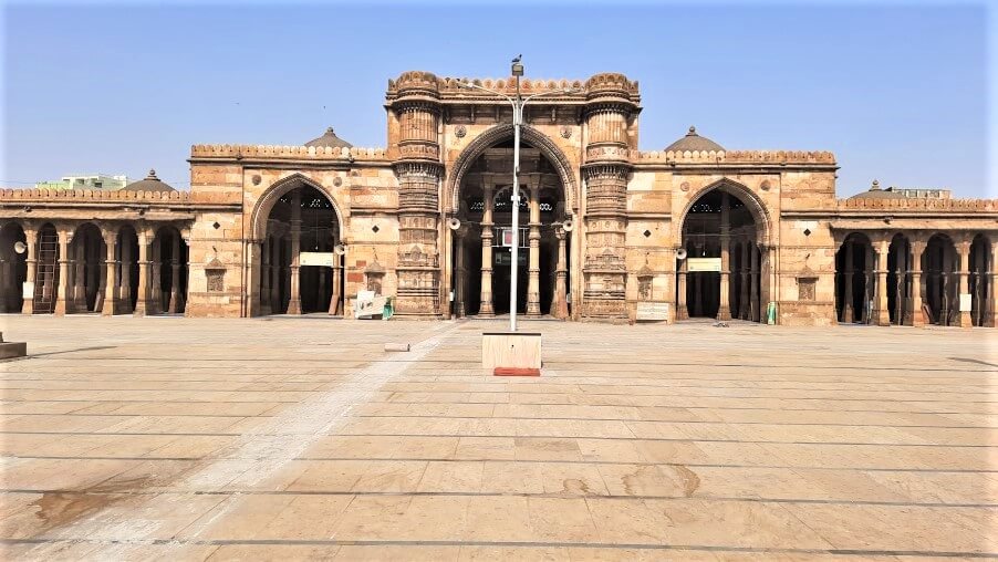 Jama Masjid Ahmedabad one of the biggest mosques in India » travfoodie