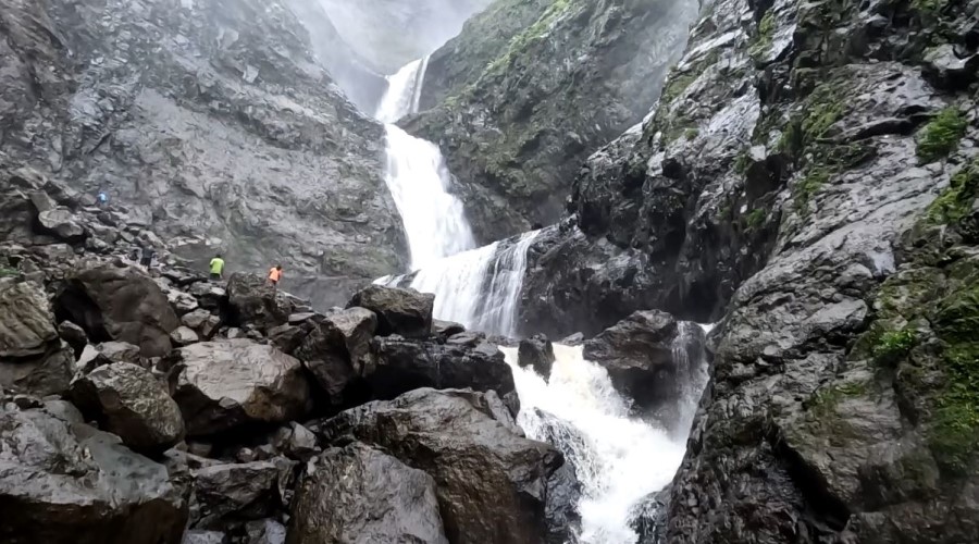 Kalu waterfall trek