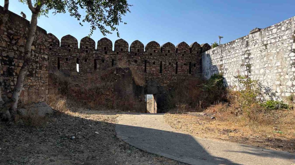 Bansur Fort 