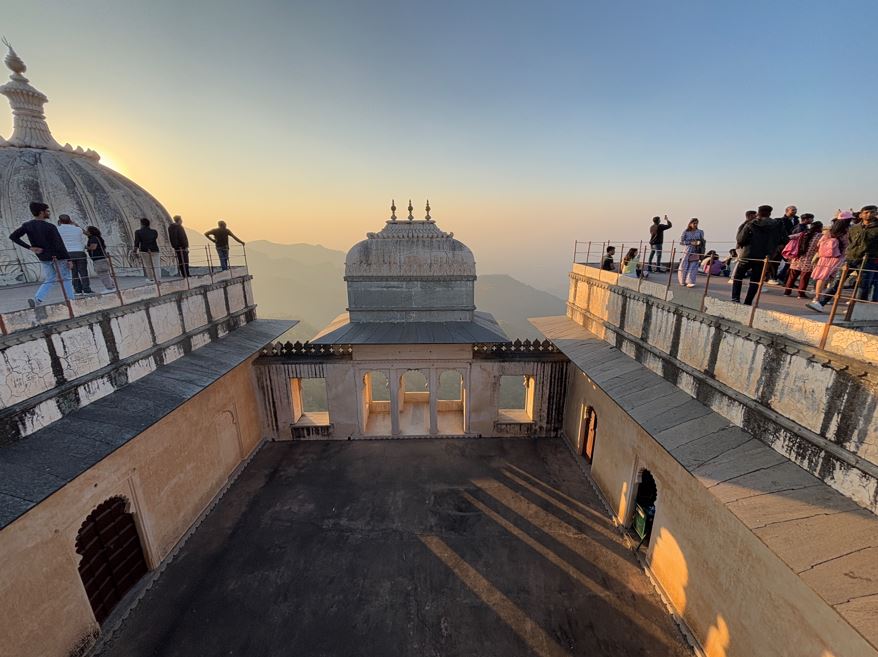 kumbhalgarh fort badal mahal
